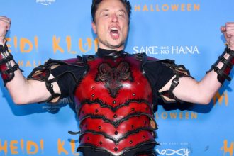 eficienta guvernamentala sub elon musk canapele pentru sefi ca la x si functionari seniori concediati sau impiedicati sa munceasca 679dfe0c7c191