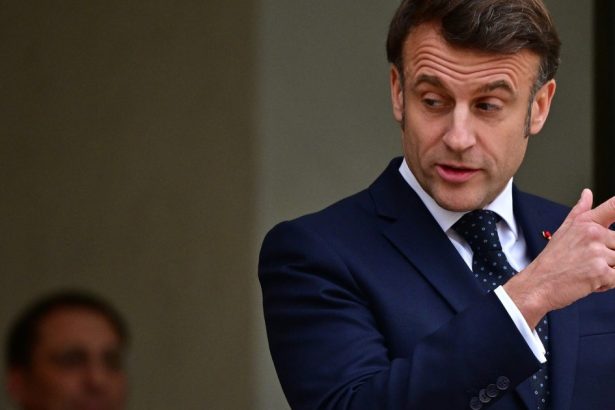 emmanuel macron s a intalnit cu liderii partidelor pe tema amenintarii ruse europa este acum pe cont propriu cu spatele la zid 67b71d4c73794