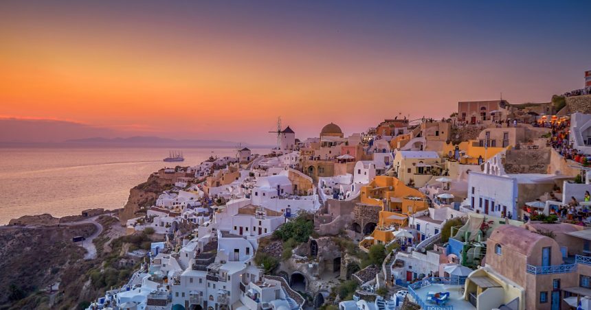 insula santorini zguduita de 21 500 de seisme in ultimele trei saptamani specialistii nu exclud riscul unui cutremur major 67b726e2d88ea