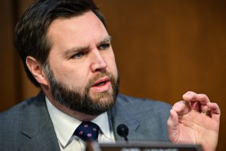 jd vance acuza presa ca i a rastalmacit vorbele privind posibila trimitere de trupe americane in ucraina reactia kremlinului 67b0e8470458a