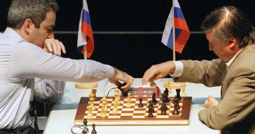 kasparov karpov si kgb ul patru decenii de la cel mai controversat meci de sah din toate timpurile 67b172d641105