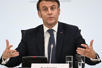 macron cheama liderii europei la un summit de urgenta dupa provocarile lansate de administratia trump 67b0d57e2b146