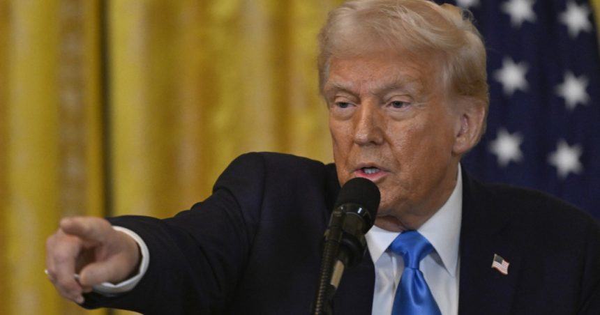 ministrul polonez al apararii polonia cheltuieste mult pe armament pentru a ramane prietena cu donald trump e un fel de asigurare 67a31fc135948