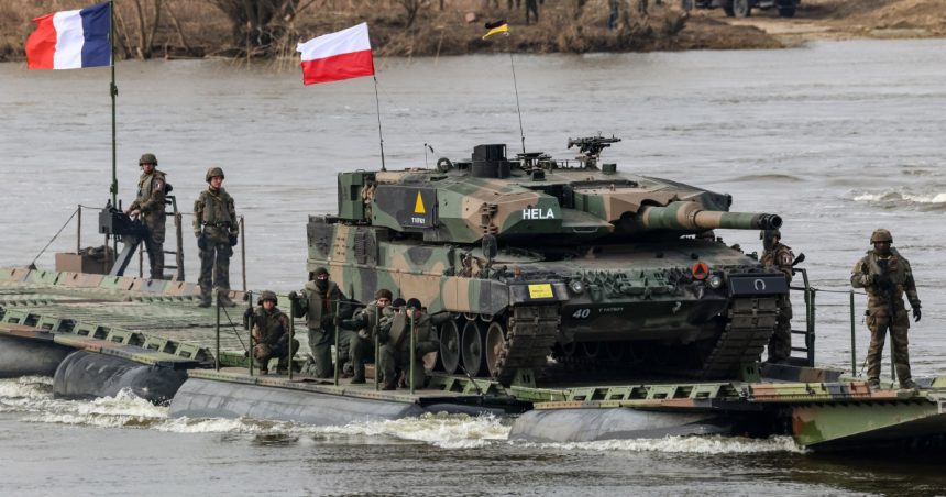 pana la 30 000 de trupe europene ar putea fi desfasurate in ucraina pentru a monitoriza o eventuala incetare a focului 67b3937329ee6