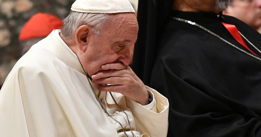 papa francisc a fost internat la un spital din roma 67af1f377286c