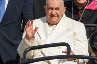 papa francisc internat care este starea suveranului pontif un cardinal s a rugat pentru sanatatea sa 67b1c48da3b58