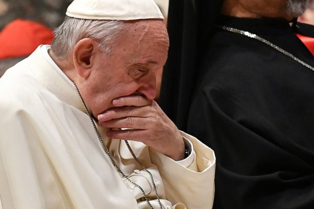 papa francisc sufera de dubla pneumonie vaticanul infectia face ca tratamentul terapeutic sa fie mai complex 67b4e74a7cfb4