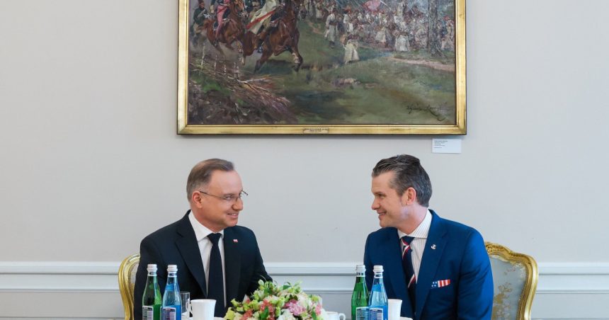 presedintele poloniei am primit asigurari de la sua ca nu isi vor reduce numarul trupelor in europa de est 67b4d106d635c