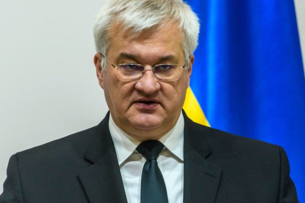 reactia ucrainei dupa ce trump l a amenintat pe zelenski ca va ramane fara tara ne vom apara dreptul de a exista 67b615a4147ce