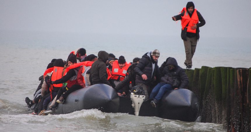 regatul unit inaspreste regulile pentru acordarea cetateniei ce migranti vor fi refuzati indiferent de durata sederii 67ac7fd6ed89c