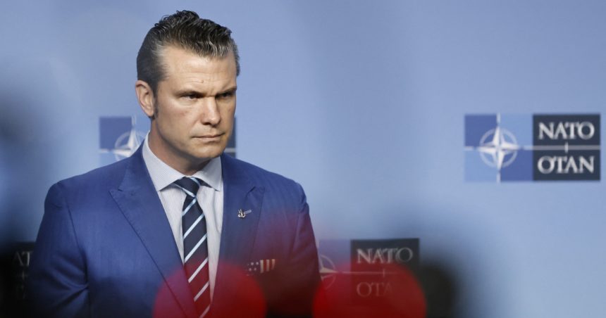 seful pentagonului il apara pe trump si spune ca negocierile cu putin pentru incheierea razboiului nu sunt o tradare a ucrainei 67adae10b3c0d