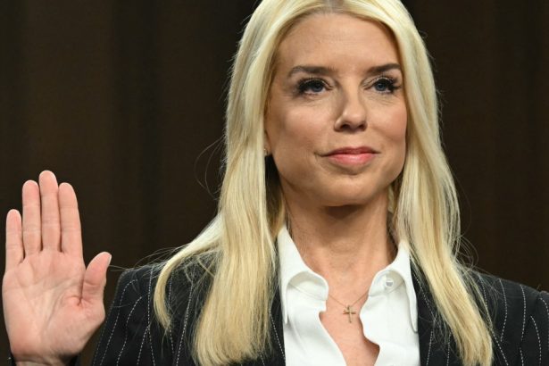 senatul a confirmat o pe pam bondi in functia de procuror general al sua independenta sa fata de trump e pusa sub semnul intrebarii 67a3153731db6