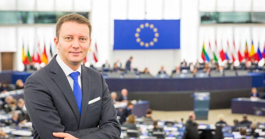 siegfried muresan banii europeni sunt si ai nostri 67af263dcbec0