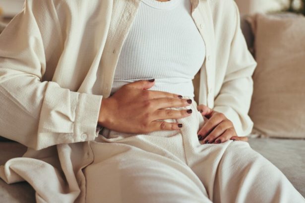 simptome ascunse ale endometriozei de care ar trebui sa stii 67b2efe6db761