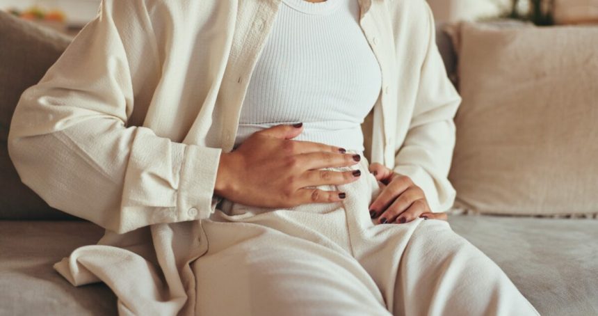 simptome ascunse ale endometriozei de care ar trebui sa stii 67b2efe6db761
