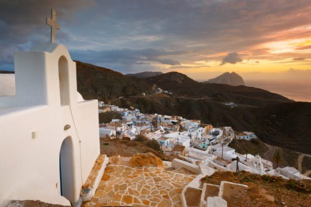 stare de urgenta declarata pe o a treia insula din grecia din cauza activitatii seismice 67aece626620b