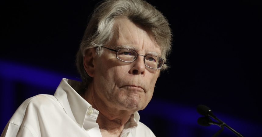 stephen king trump este un tradator un nenorocit iubitor de putin 67b86f3cbc4ff