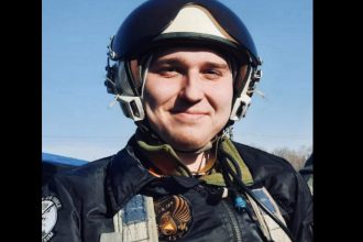 ucrainenii deplang moartea capitanului ivan bolotov ucis in misiune pilotii nu mor niciodata ei raman pentru totdeauna in cer 67a0bd63e806f
