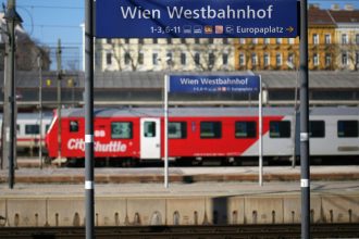 un adolescent de 14 ani pregatea un atentat la una dintre cele mai mari gari din viena cum a fost prins de politie 67b6040db20ab