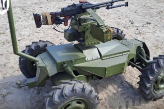 unitati robotizate vor fi create in cadrul brigazilor ucrainene de lupta afirma ministrul apararii 67a44f3c9b0e5