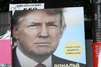 vanzarea cartilor lui trump in rusia a crescut considerabil de la inceputul anului donald trump arta negocierii printre preferate 67b5b330ce9ef
