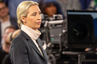 vicepresedintele sua s a intalnit cu lidera extremei drepte germane administratia trump curteaza partidele populiste europene 67b01fe9e9815
