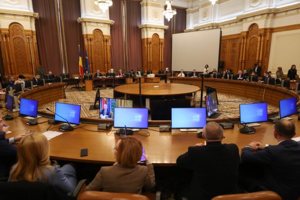 video bugetul de stat pe 2025 dezbatut in parlament dupa ce discutiile din comisii s au prelungit pana la 5 dimineata 67a386c3e2e1f