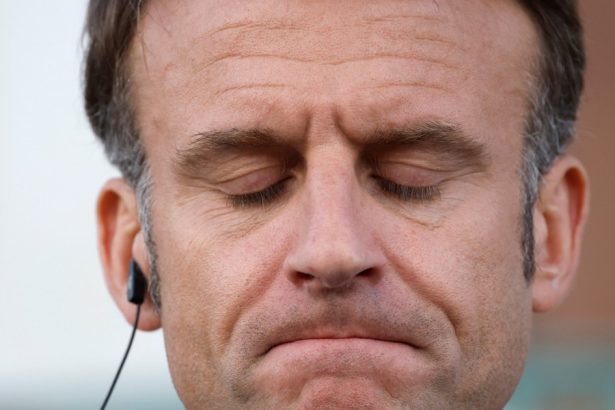video macron a postat un fake generat de inteligenta artificiala in care se parodiaza pentru a promova o conferinta 67a9a928c8e10