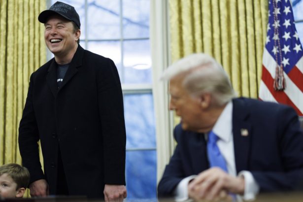 youre fired concedierile lui trump via musk unii lucratori federali au avut la dispozitie doar 30 de minute pentru a pleca 67b063d9cab65