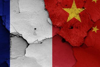 beijingul vrea o apropiere de paris din cauza unilateralismului si revenirea legii junglei seful diplomatiei franceze merge in china 67e134300f3ac