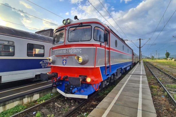 cfr 80 de trenuri vor fi afectate de trecerea la ora de vara 67e65f78d5913