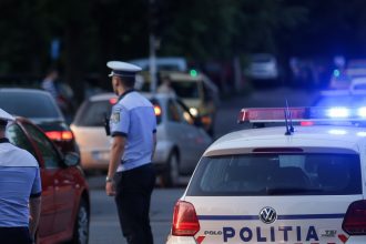 circulatie blocata pe dn2 dupa ce un autocamion s a rasturnat in afara localitatii cioranca traficul spre buzau deviat 67df0c773aaaf