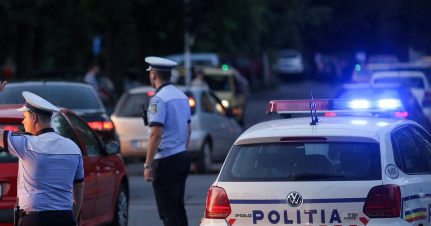circulatie blocata pe dn2 dupa ce un autocamion s a rasturnat in afara localitatii cioranca traficul spre buzau deviat 67df0c773aaaf