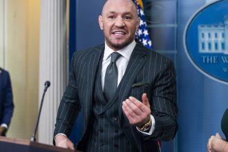 conor mcgregor a mers la casa alba pentru a discuta cu trump despre imigratia ilegala ce se intampla in irlanda este o farsa 67da9225e3010
