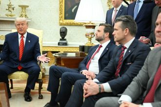 datele private ale principalilor consilieri de securitate ai lui donald trump au ajuns pe internet 67e4f779e6832