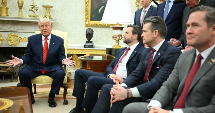 datele private ale principalilor consilieri de securitate ai lui donald trump au ajuns pe internet 67e4f779e6832