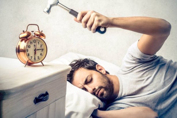 de ce nu e bine sa ai mai multe alarme dimineata boli pe care le poti declansa daca amani alarma de prea multe ori 67cab8fe7af21