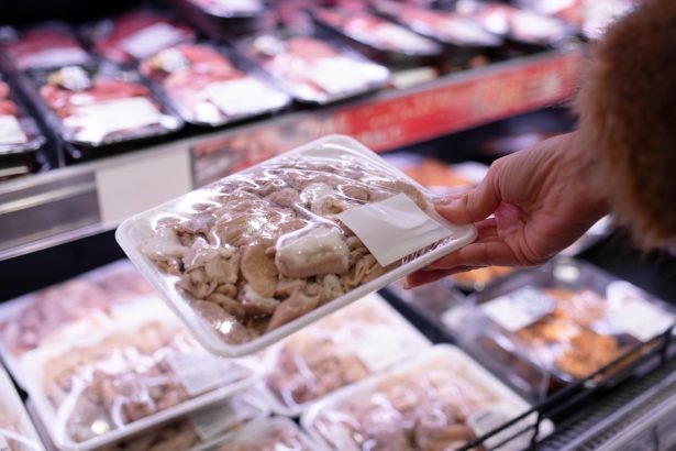 este sigur sa mananci carne din ambalaje umflate ce trebuie sa stii pentru a te proteja 67dd3c0764792