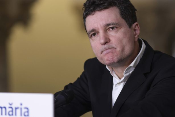 exclusiv nicusor dan criticat dur dupa declaratia despre introducerea in constitutie a dreptului la avort o palpaiala extrem de nepotrivita 67eaa8536af05
