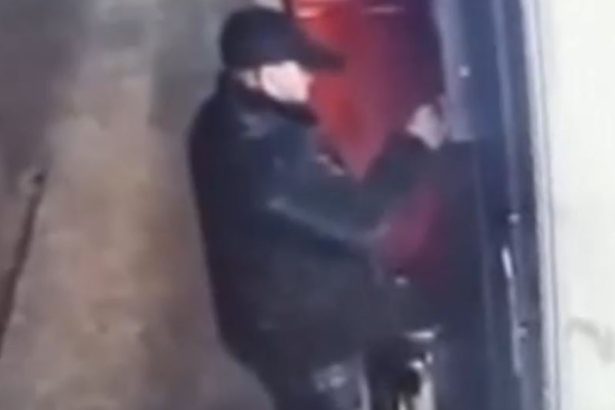 exclusiv noi imagini cu suspectii din cazul barbatului din ilfov torturat pana la moarte au incercat cardul victimei imediat dupa talharie 67e691dccaec6