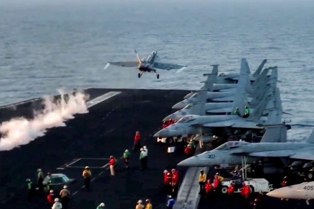 f 18 lansate the atlantic a publicat mesajele din ziua atacului sua in yemen impartasite de oficialii casei albe pe chat ul signal 67e40e428ec0d