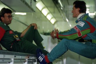 galerie foto eddie jordan patronul de formula 1 care a pariat pe michael schumacher in 1991 a murit la 76 de ani 67dcf38282db0