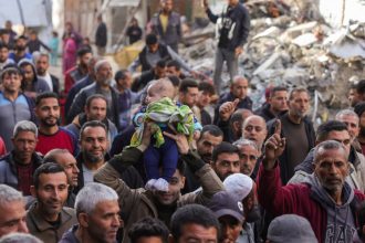 galerie foto proteste anti hamas in gaza vocile noastre trebuie sa ajunga la toti spionii care ne au vandut sangele 67e31a8362934