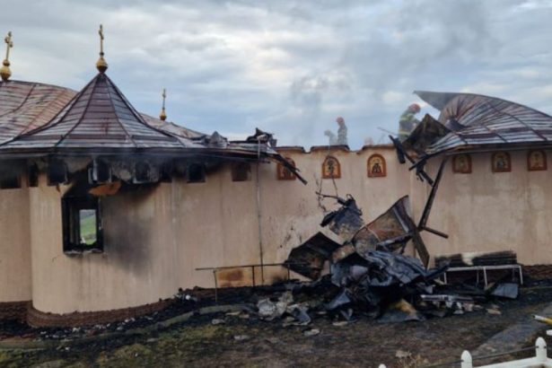 incendiu devastator la o biserica din bacau preotul paroh a ajuns la spital 67e0154f1f999