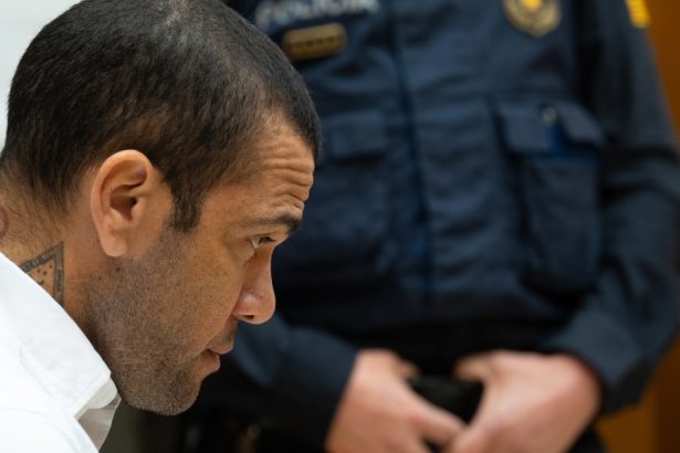 justitia spaniola anuleaza condamnarea pentru viol in cazul lui dani alves fost fotbalist la barcelona 67e68b390ba07
