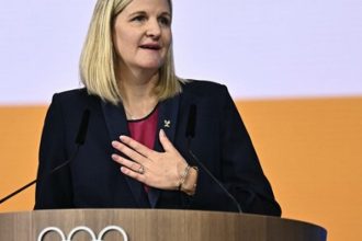 kirsty coventry a devenit prima femeie aleasa in functia de presedinte al comitetului international olimpic 67dd2e36a8d5f