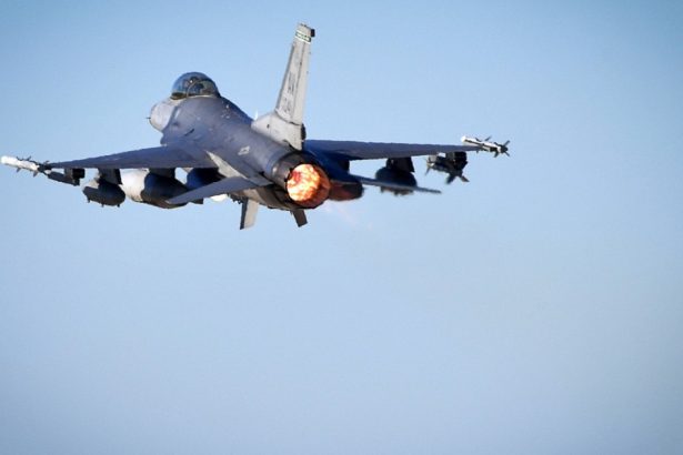 laudele unui pilot ucrainean pentru avioanele f 16 primite de la occident ce spune despre reactia rusilor cand lupta contra aeronavei 67e5b7a8bae79