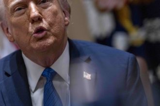 ne trebuie groenlanda a declarat donald trump inaintea vizitei lui j d vance pe insula programul delegatiei a fost modificat 67e44a0822cb5
