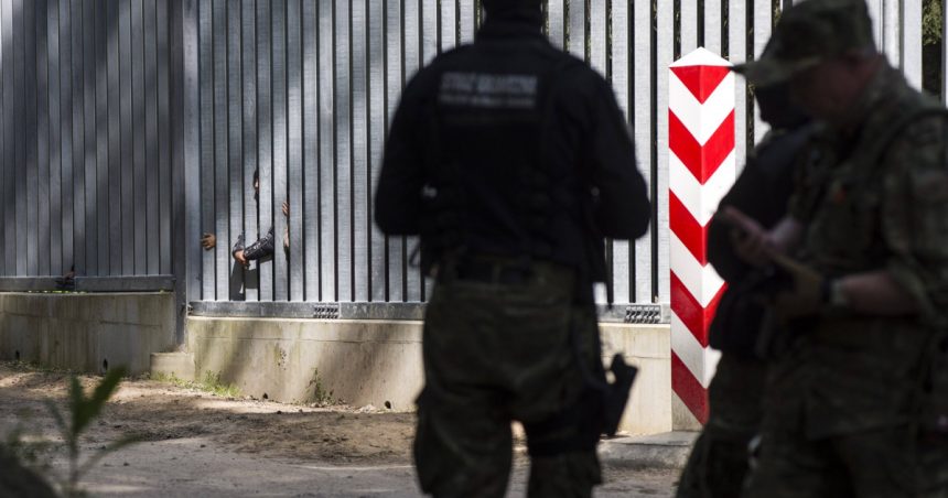 polonia va suspenda dreptul de a solicita azil pentru migrantii care intra in tara pe la frontiera sa cu belarus 67e4688005148