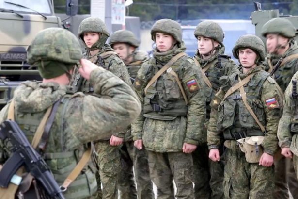 rusia incepe recrutarea de primavara sunt vizati 160 000 de tineri 67eaca14ee3cd